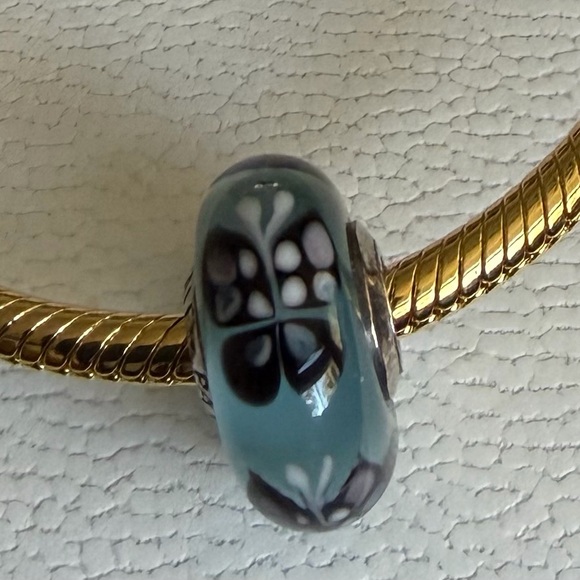 Authentic Pandora Butterfly Murano Glass Charm - Picture 3 of 8